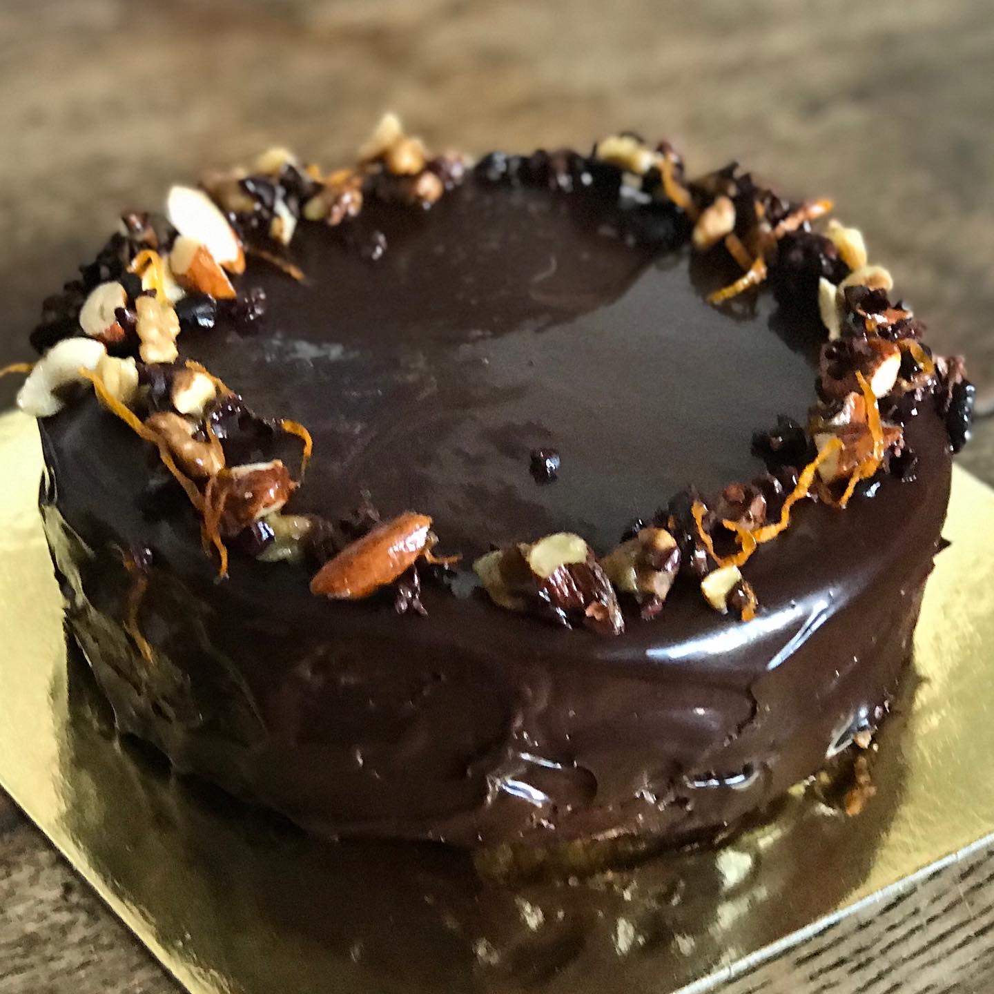 Roar mocha or snickers cake recipe