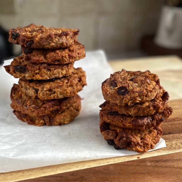 Raw chocolate brownie and awesome raw carrot oat bars - 6th February 2022 - Image 6