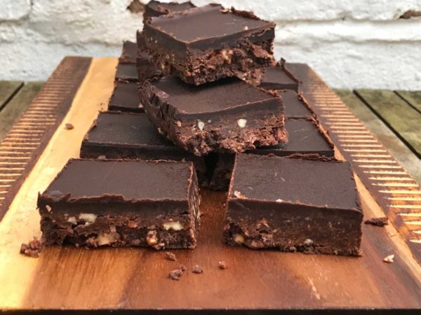 Raw chocolate brownie and awesome raw carrot oat bars - 6th February 2022 - Image 2